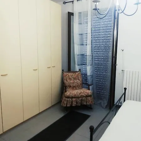 Gius House *